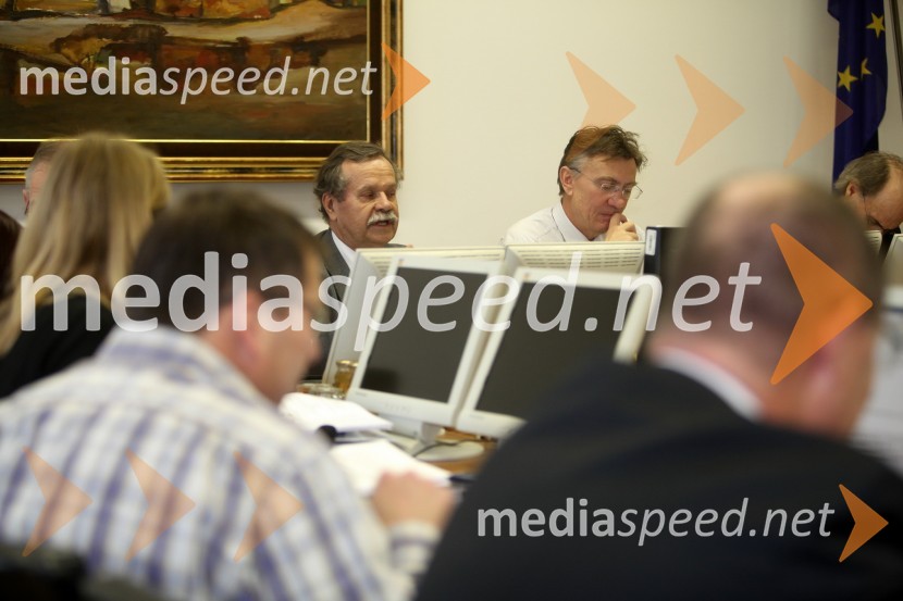 Prof. dr. Radovan Stanislav Pejovnik, rektor Univerze v Ljubljani in prof. dr. Danijel Rebolj, rektor Univerze v MariboruObisk rektorja TU Graz prof. dr. Haralda Kainza in zasedanje Slovenske rektorske konference