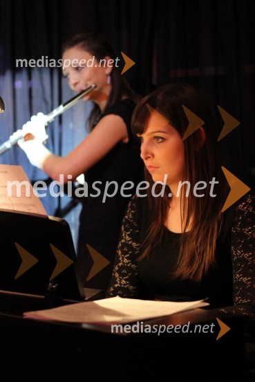Manja Kos, flavtistka in Suzana Djokić, pianistkaTradicionalna dobrodelna večerja in licitacija Rotaract Cluba Maribor