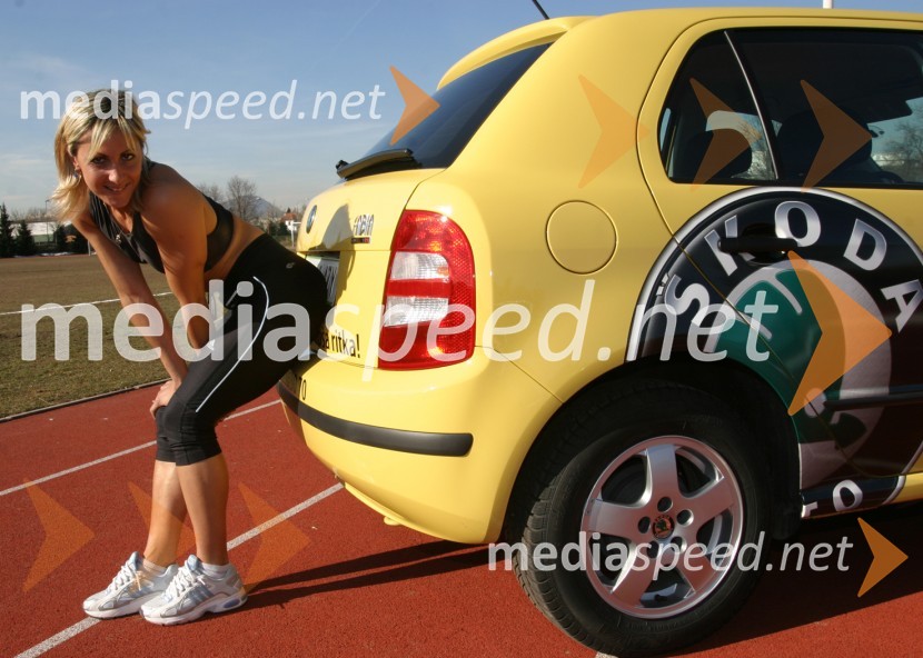 Atletinja Alenka BikarAlenka Bikar, atletinja