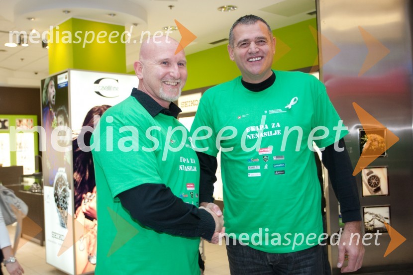 Nenad Milikič, telesni stražar in Slavko Kotnik, košarkašPromocija boja proti nasilju nad ženskami z Ekipo za nenasilje