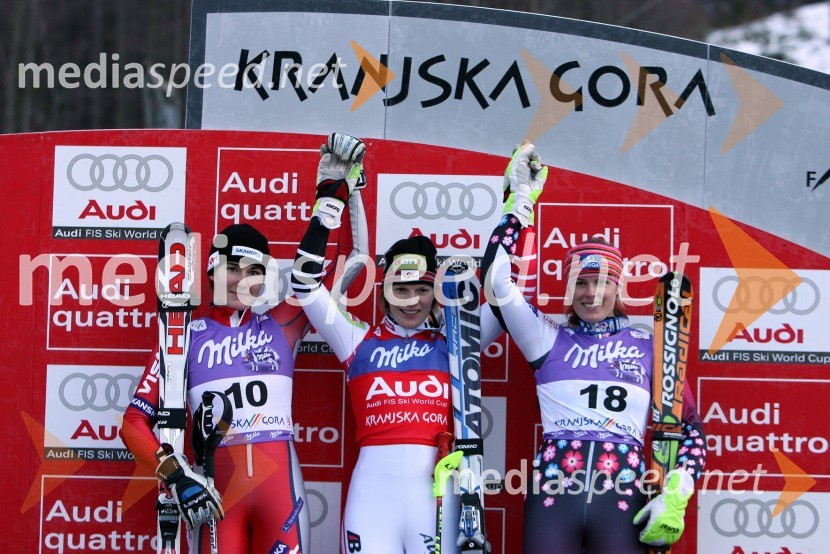 zmagovalna trojica 43.Zlate lisice 2. Šarka Zahrobska (Češka),1. Marlies Schild (Avstrija) in 3. Veronika Zuzulova (Slovaška)

43.Zlata lisica - slalom