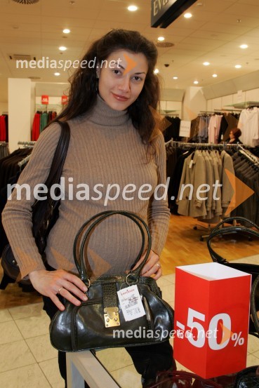 Bojana Nenadović Otrin, balerinaBojana Nenadović Otrin, balerina na razprodajah