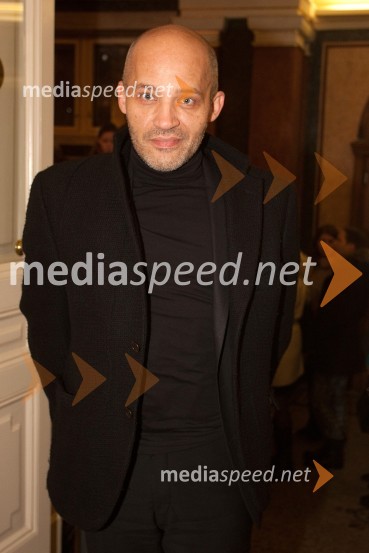 	Zoran Garevski, modni oblikovalecModna revija Mura, predstavitev pomladno - poletne kolekcije 2013