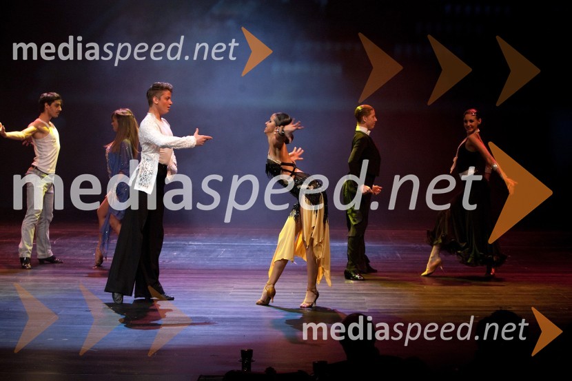 PlesalciModna revija Mura, predstavitev pomladno - poletne kolekcije 2013