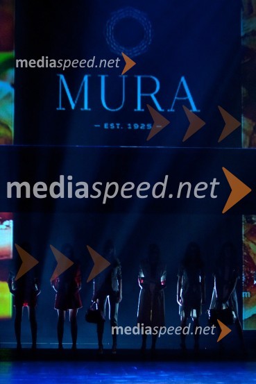 Modna revija MuraModna revija Mura, predstavitev pomladno - poletne kolekcije 2013