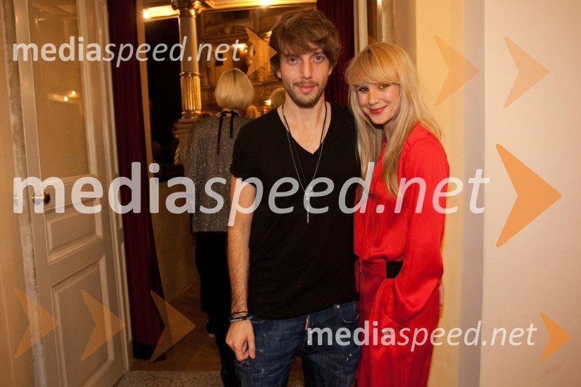 Aljoša Bagola, kreativni direktor v oglaševalski agenciji Pristop;  	Iva Krajnc, igralkaModna revija Mura, predstavitev pomladno - poletne kolekcije 2013