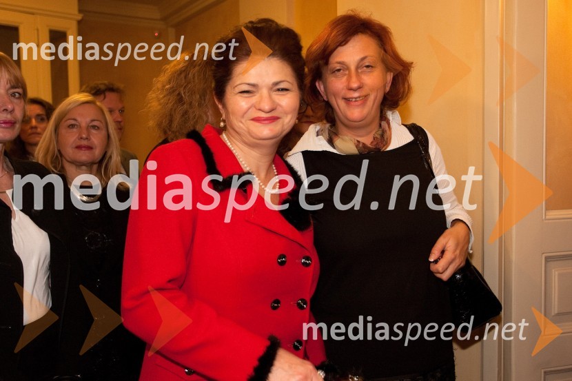 Milena Eber, Krznarstvo Eber; Jerneja Kamnikar, direktorica Vivo CateringModna revija Mura, predstavitev pomladno - poletne kolekcije 2013