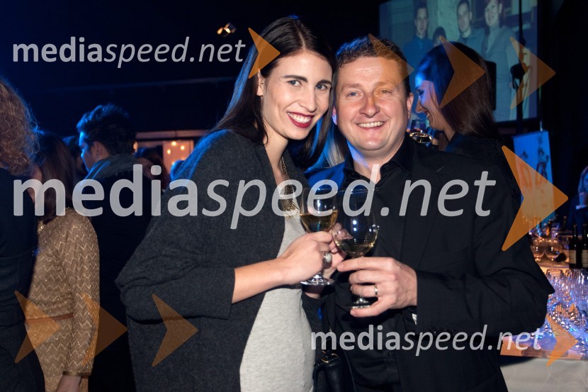 	Tadeja Ogrizek, manekenka; Danilo Steyer, vinogradnistvo SteyerModna revija Mura, predstavitev pomladno - poletne kolekcije 2013