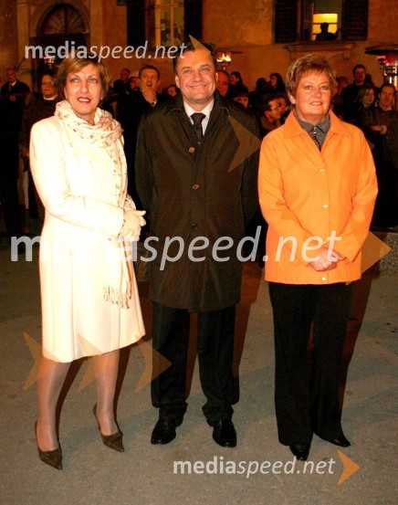 Viktorija Potočnik, nekdanja Ljubljanska županja, Zoran Jankovič, župan mestne občine Ljubljana in Danica Simšič, nekdanja ljubljanska županjaOtvoritev tirne vzpenjače na Ljubljanski grad