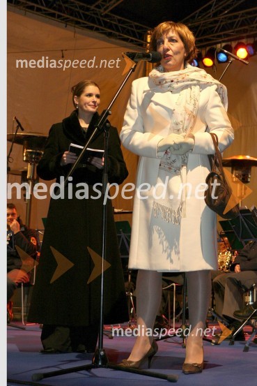 Bernarda Žarn, televizijska voditeljica, Viktorija Potočnik, nekdanja Ljubljanska županjaOtvoritev tirne vzpenjače na Ljubljanski grad