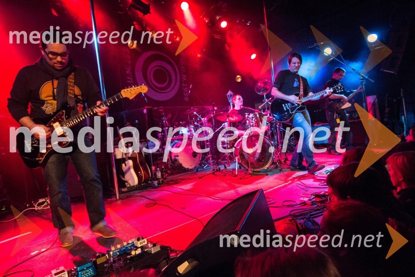 Skupina OkttoberSiddharta akustično, koncert na Štuku