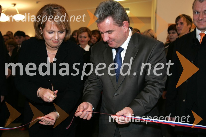 Alenka Iskra, predsednica uprave Terme Maribor d.d. in Andrej Vizjak, minister za gospodarstvoOtvoritev hotela Bellevue na Pohorju