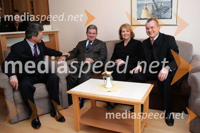 Stanislav Valant, predsednik uprave NFD, Andrej Vizjak, minister za gospodarstvo, Alenka Iskra, predsednica uprave Terme Maribor d.d. in Franc Kangler, mariborski župan 
Otvoritev hotela Bellevue na Pohorju