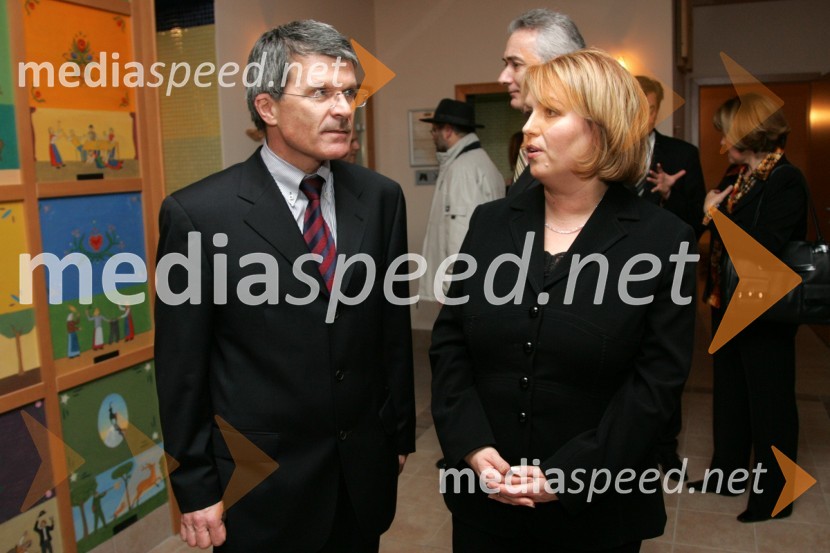 Stanislav Valant, predsednik uprave NFD in Alenka Iskra, predsednica uprave Terme Maribor d.d. 
Otvoritev hotela Bellevue na Pohorju