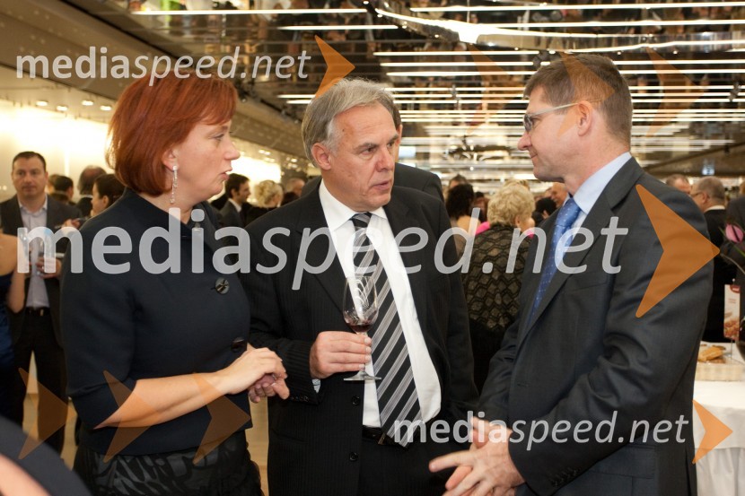 Jerneja Kamnikar, Vivo Catering;  Jani Toroš; Dejan Turk, predsednik uprave Simobil d.d.20. Managerski koncert