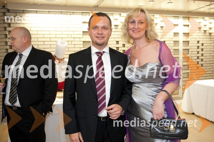 Borut Tomažič, IBM-ov vodja prodaje za regijo jugovzhodne Evrope; Nevenka Oštarjaš, direktorica kadrovska službe pri IBM Slovenija20. Managerski koncert
