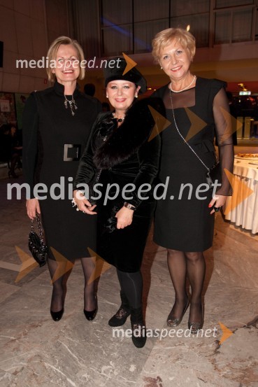 Darja Kalan; Zdenka Kahne, lastnica in direktorica kozmetike Kahne; Nelida Nemec20. Managerski koncert