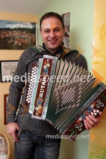 Boštjan Konečnik, glasbenikBoštjan Konečnik, glasbenik