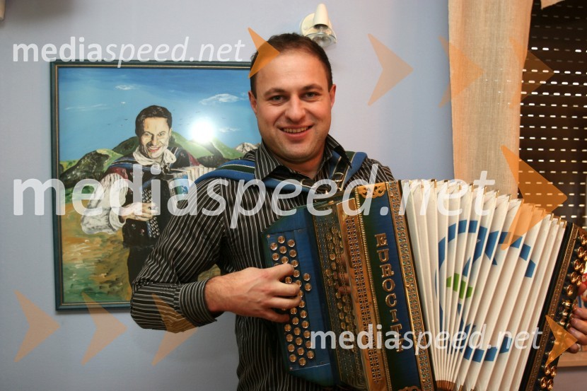 Boštjan Konečnik, glasbenikBoštjan Konečnik, glasbenik