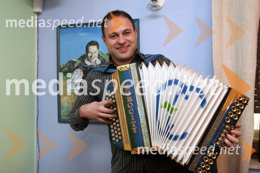 Boštjan Konečnik, glasbenikBoštjan Konečnik, glasbenik