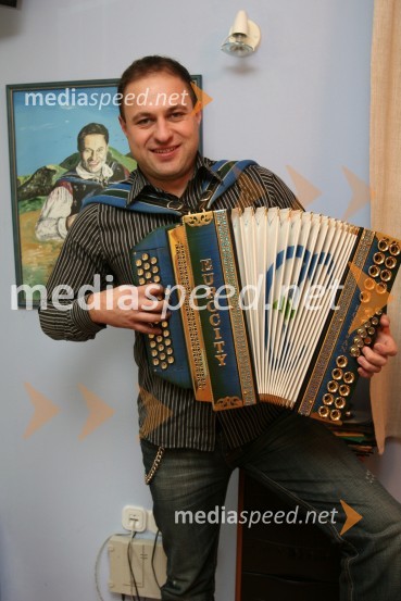 Boštjan Konečnik, glasbenikBoštjan Konečnik, glasbenik