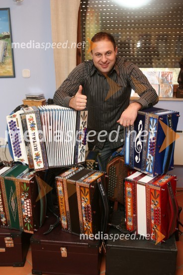 Boštjan Konečnik, glasbenikBoštjan Konečnik, glasbenik