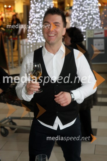 Mišo StevanovičOtvoritev lokala La Storia v Planetu Tuš Maribor in druženje s tekmovalci iz šova Gostilna išče šefa