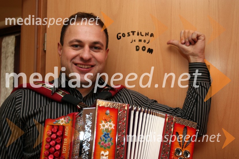 Boštjan Konečnik, glasbenikBoštjan Konečnik, glasbenik