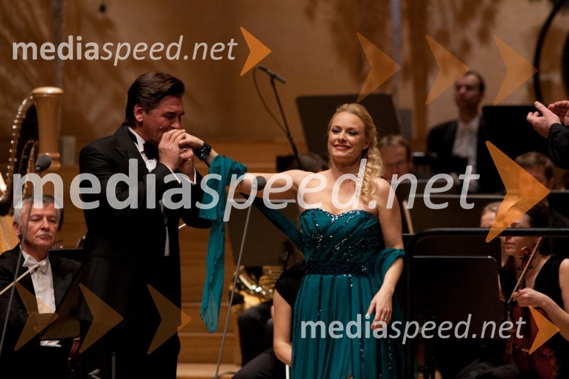 	Zoran Todorovič, tenorist; Sabina Cvilak; sopranistka20. Managerski koncert