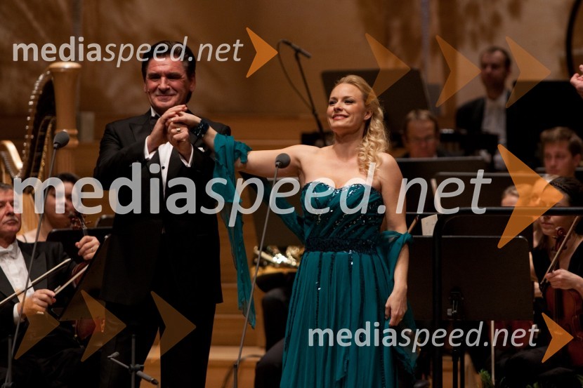 	Zoran Todorovič, tenorist; Sabina Cvilak; sopranistka20. Managerski koncert