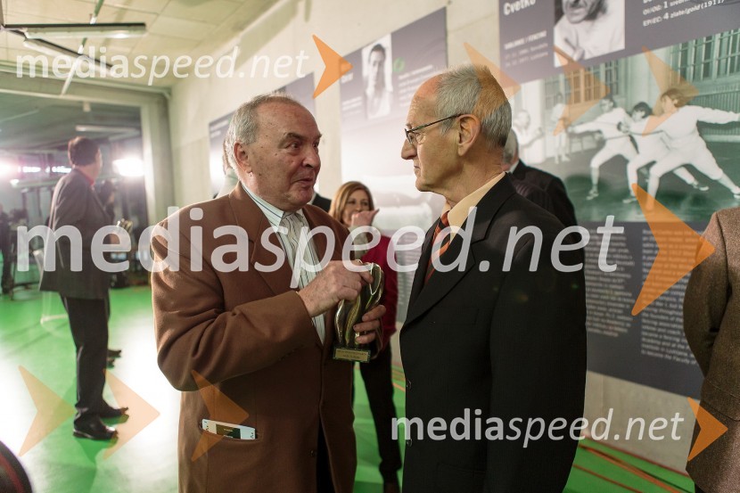 Jože Šliabar, nekdanji smučarski skakalec in član Hrama športnih junakov; Miro Cerar, nekdanji gimnastičar in član Hrama športnih junakov 	 
Hram športnih junakov, otvoritev