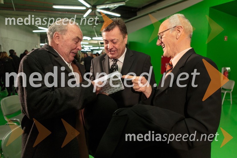 Jože Šliabar, nekdanji smučarski skakalec in član Hrama športnih junakov;Zoran Jankovič, župan Mestne občine Ljubljana; Miro Cerar, nekdanji gimnastičar in član Hrama športnih junakovHram športnih junakov, otvoritev