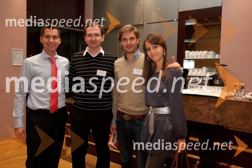 Udeleženci konferenceMreža Idej, okrogla miza Slovenija 2013: Priložnosti in izzivi