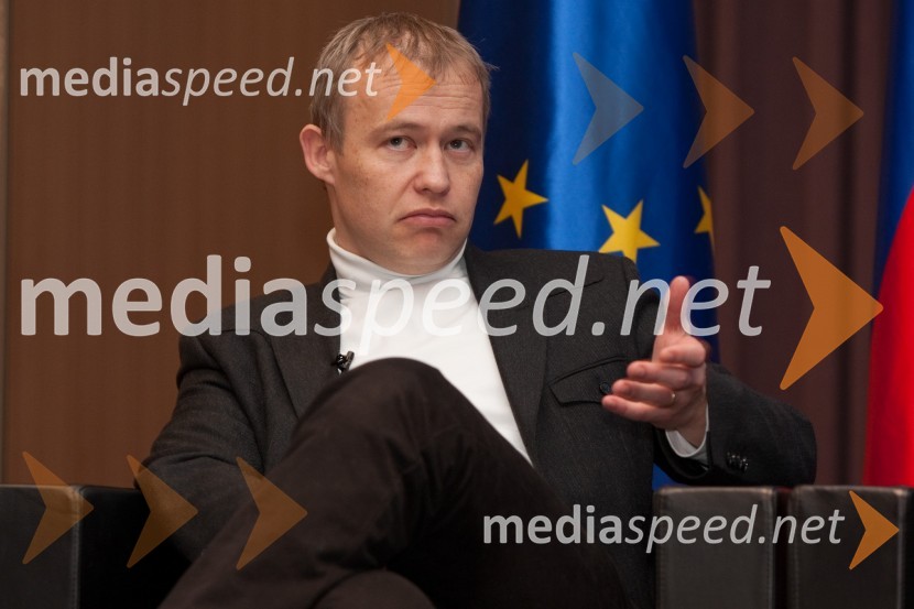 	Dr. Matej LahovnikMreža Idej, okrogla miza Slovenija 2013: Priložnosti in izzivi