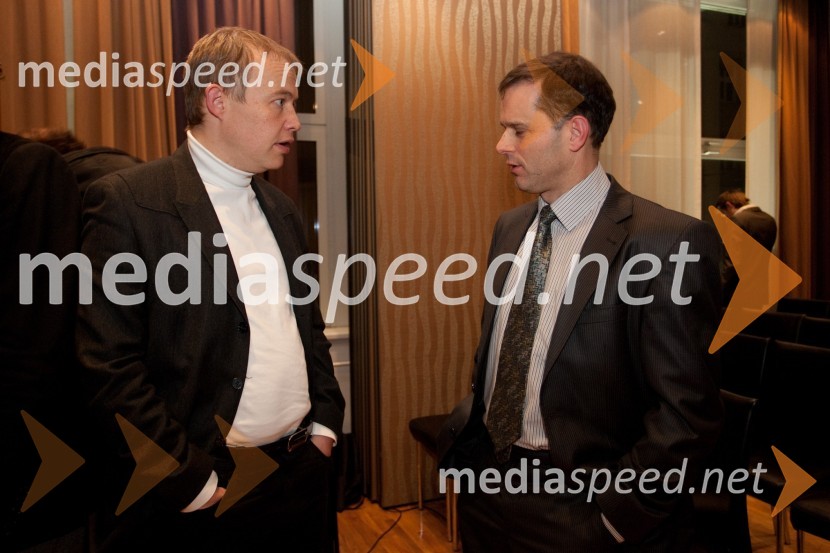 	Udeleženci konferenceMreža Idej, okrogla miza Slovenija 2013: Priložnosti in izzivi