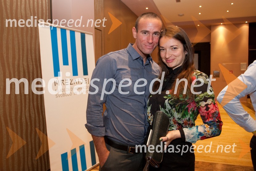 	Udeleženci konferenceMreža Idej, okrogla miza Slovenija 2013: Priložnosti in izzivi