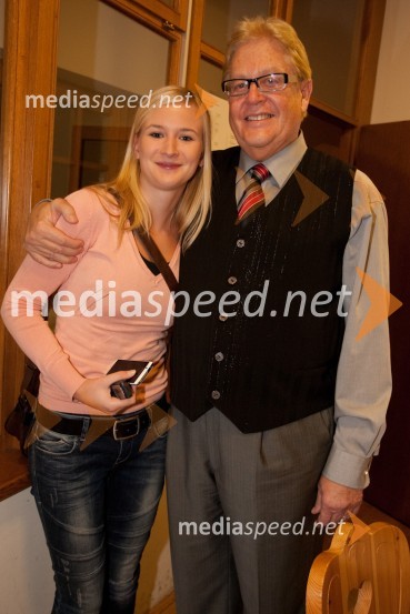 Karmen Pust, novinarka; Vinko Šimek, humoristVečer Franca Koširja pod Avsenikovo marelo