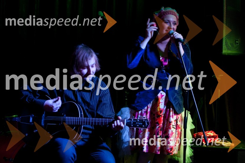 Gregor Stermecki, glasbenik; Maja Pihler-Bilbi, glasbenicaDobrodelni koncert Z dobro glasbo za lačne otroke in za boljšo družbo brez lačnih