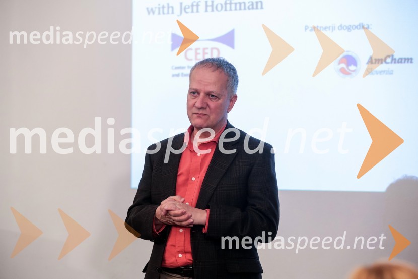 Joseph Adamo Mussomeli, veleposlanik Združenih držav Amerike v SlovenijiAmCham, srečanje in pogovor z Jeffom Hoffmanom, svetovalcem Baracka Obame