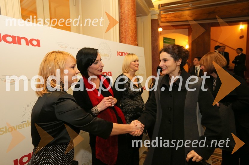 Tanja Škarjot, izvršna urednica uredništev Krater media; Melita Berzelak, glavna in odgovorna urednica revije Jana; Eva Škofič Maurer, klovnesaSlovenka leta 2012 je Urška Žolnir