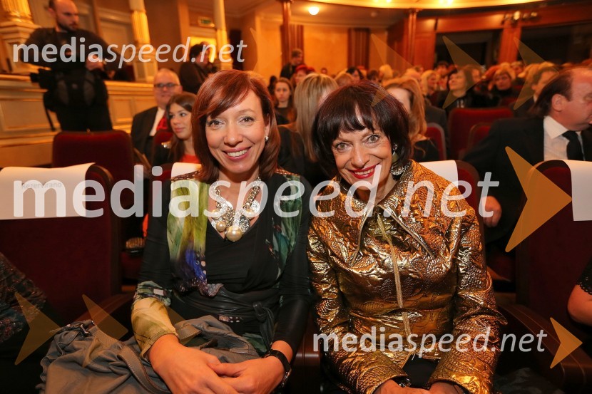 Ladeja Godina Košir, direktorica marketinga družbe Delo d.d.; Manca Košir, publicistkaSlovenka leta 2012 je Urška Žolnir