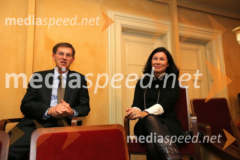 Dr. Miro Cerar, pravnik; Vesna ArnšekSlovenka leta 2012 je Urška Žolnir