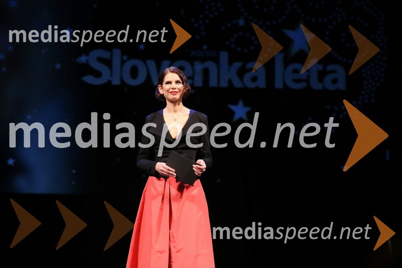 Eva Longyka Marušič, voditeljicaSlovenka leta 2012 je Urška Žolnir