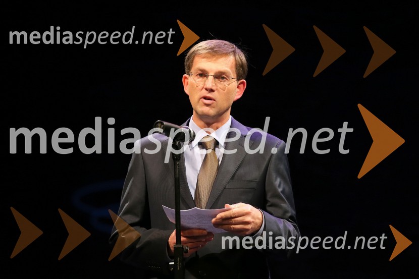 Dr. Miro Cerar, pravnikSlovenka leta 2012 je Urška Žolnir