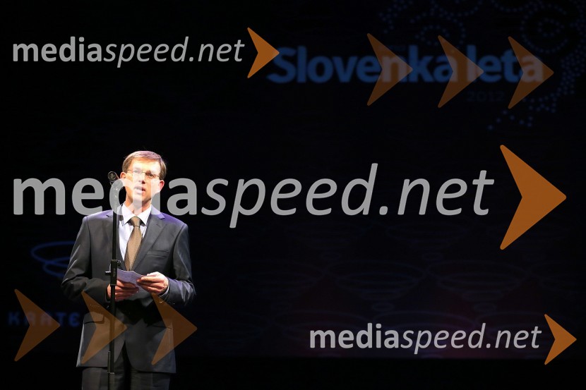 Dr. Miro Cerar, pravnikSlovenka leta 2012 je Urška Žolnir