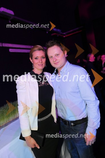 Katja Grmek; Borut PucSlovenka leta 2012 je Urška Žolnir