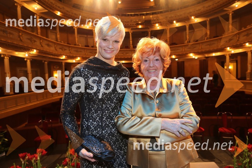 Urška Žolnir, judoistka in Slovenka leta 2012; Bernarda Jeklin, nekdanja urednica revije JanaSlovenka leta 2012 je Urška Žolnir