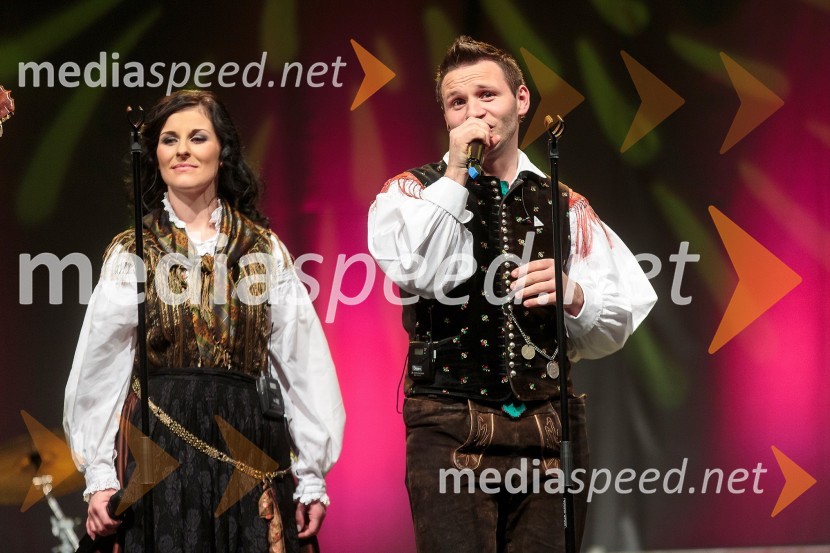 Člana ansambla Saša AvsenikaKoncert ob 60 letnici delovanja ansambla Avsenik