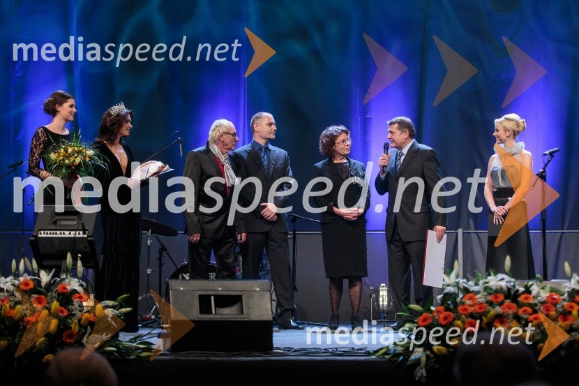 Anastazija Lavtar; Nives Orešnik, Miss Slovenije 2012; Tone Fornezzi Tof, novinar; Boštjan Istenič, urednik športa časnika Dnevnik; Anita Ogulin, Zveza prijateljev mladine; Stane Žagar, župan občine Medvode; Pia Pustovrh, voditeljicaKoncert ob 60 letnici delovanja ansambla Avsenik