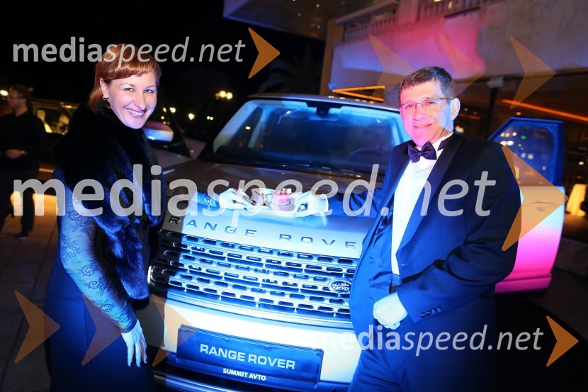 Maja Križmančič, izvršna direktorica za hotelsko operativo LifeClass; Martin Logar, direktor družbe Summit avtoSummit avto, predstavitev novega avtomobila Range Rover